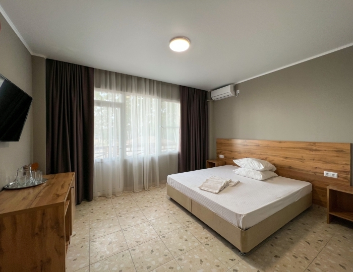 Стандартный 2-местный с балконом, корпус С - Отель Napra Hotel & Spa / Напра Цандрипш